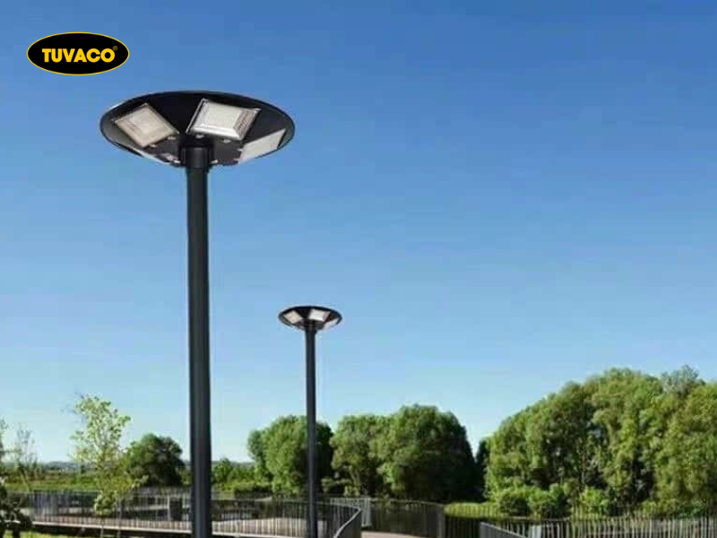 Nên chọn đèn NLMT nào để lắp cho công viên?