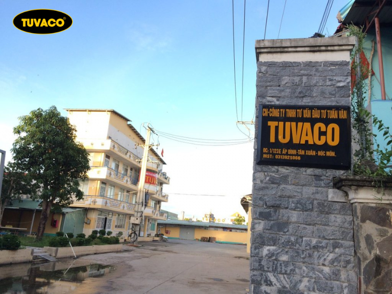 Tuvaco bán những loại đèn năng lượng mặt trời gì?